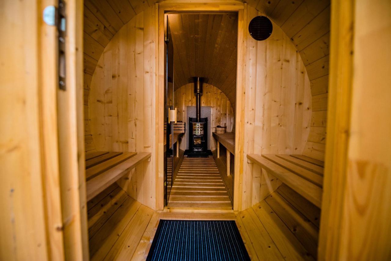 Glamping Forest Edge 캄니크 외부 사진