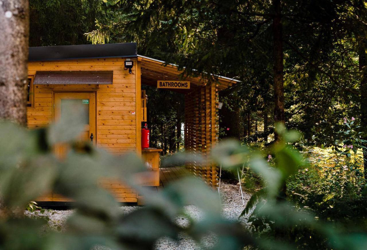 Glamping Forest Edge 캄니크 외부 사진