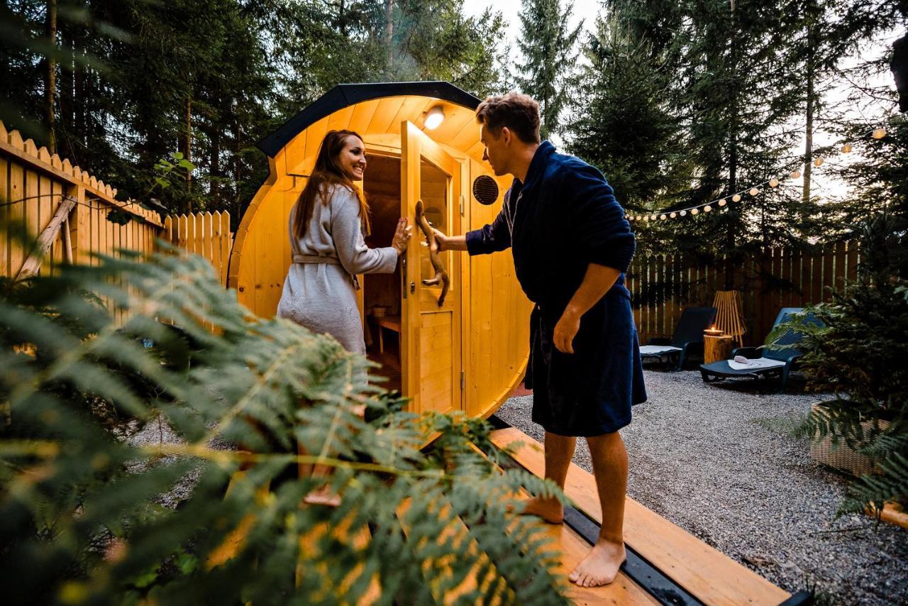 Glamping Forest Edge 캄니크 외부 사진