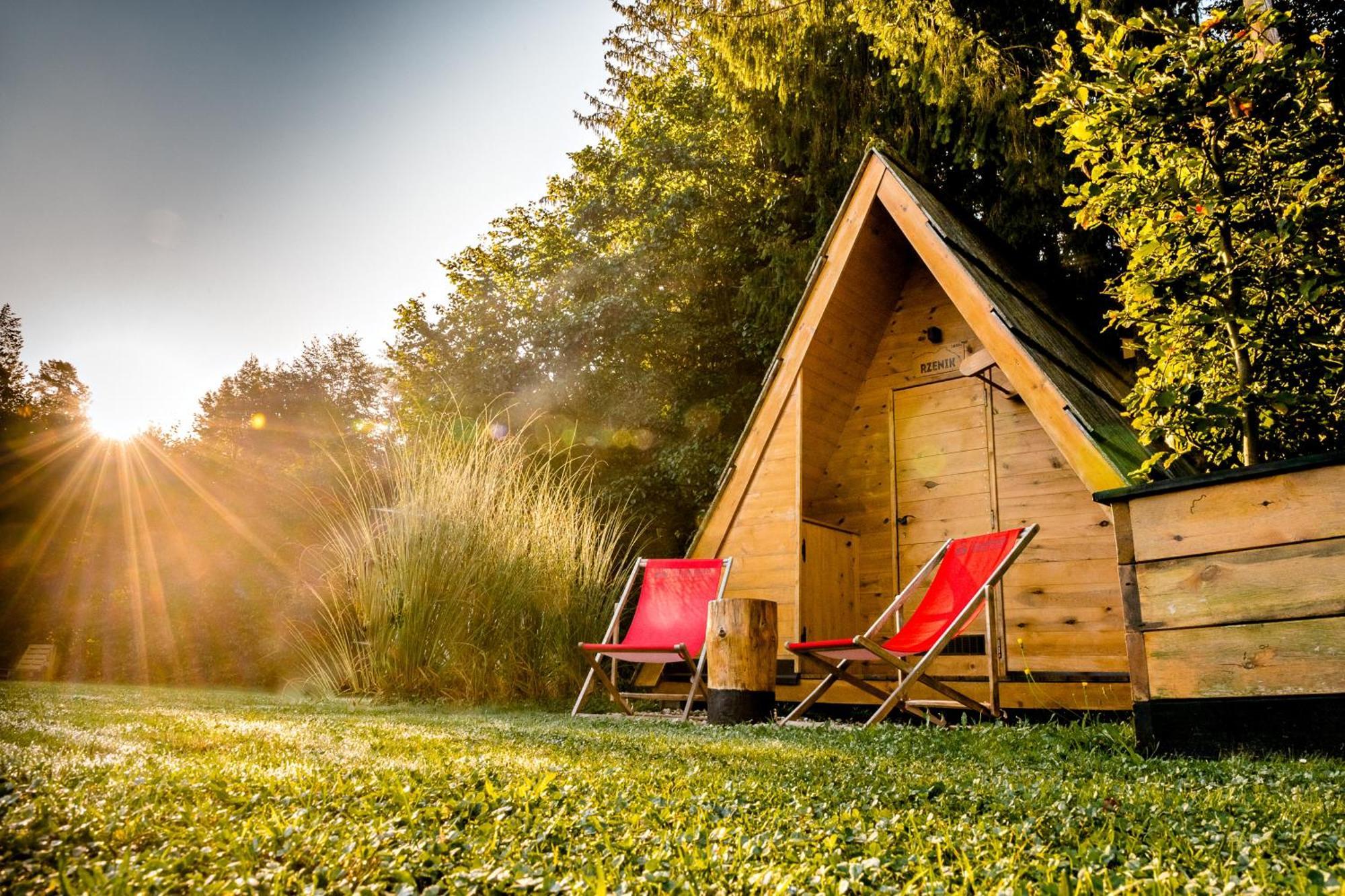 Glamping Forest Edge 캄니크 외부 사진